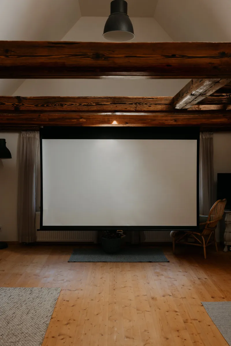 Plátno a projektor XGIMI jsou připraveny na nezapomenutelné filmové večery.