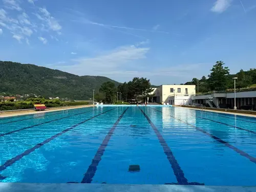 Koupaliště v přírodním areálu Brná
