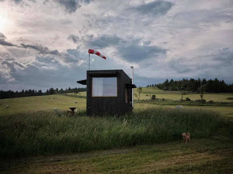Glamping Na Malém Háji - Domek na louce